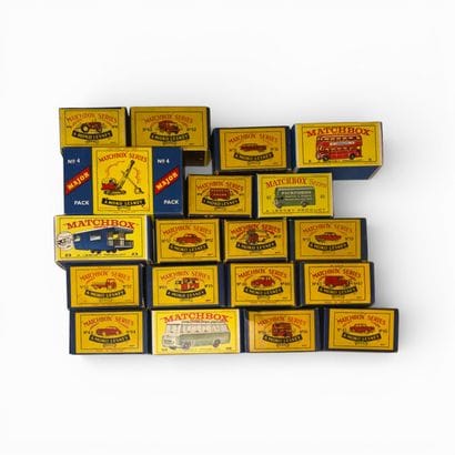MATCHBOX SERIES
Set of 19 miniature vehicles,...
