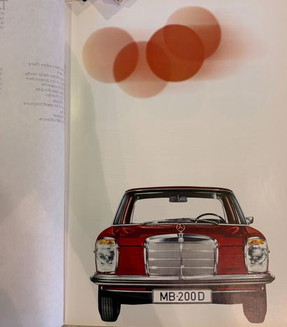 Lot de catalogues (dont un important ensemble...