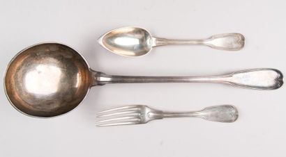 Partie de ménagère de couverts modèle filet,...
