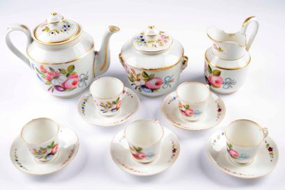 Partie de service à café en porcelaine liseré...