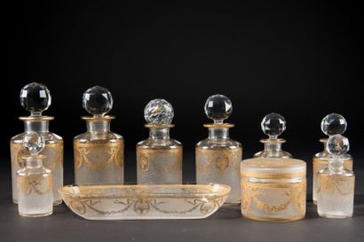 BACCARAT attribué à
Garniture de toilette...