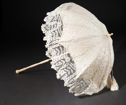 Ombrelle en dentelle blanche et soie non...