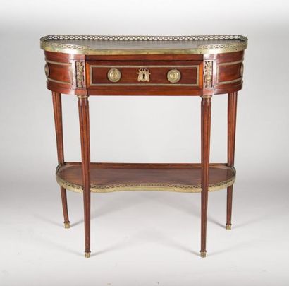 Console en acajou et placage d'acajou, pieds...