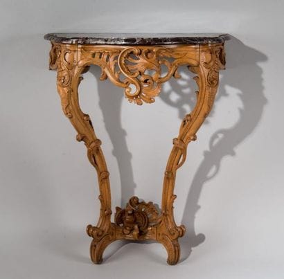 Console rocaille étroite en bois mouluré,...