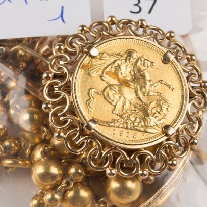 Lot or comprenant: collier marseillais, bracelet...