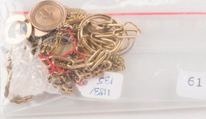 Lot de gourmettes, chaine accidentée, médaille....