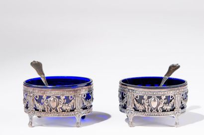 Paire de salerons et leurs verrines en argent,...