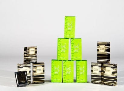 BALMAIN
Lot d'échantillons dans leur boîte:...
