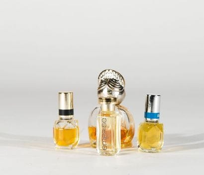 AVON
Lot de 4 flacons