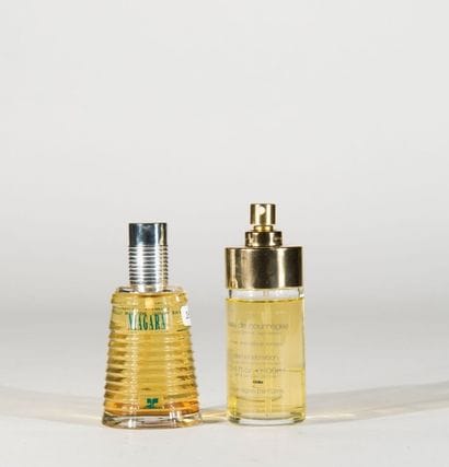 COURREGE
Deux flacons: Eau de Courrège et...