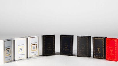 CARTIER
Paris. Must, 5 flacons de 4 ml dans...