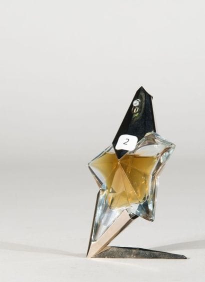 Thierry MUGLER
Angel, étoile du soir flacon...