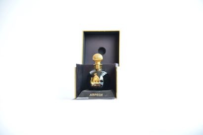 LANVIN
Arpège. Flacon boule noire de parfum...
