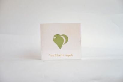 VAN CLEEF & ARPELS
First, eau de toilette...