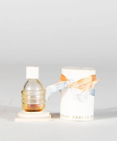 CARRON
French Cancan, flacon de parfum avec...