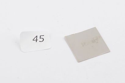 Plaque en métal ou platine