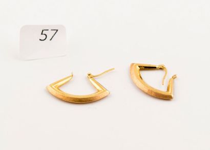 Paire de boucles d'oreille en or jaune, Poids:...
