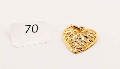 Pendentif ajouré en coeur en métal jaune