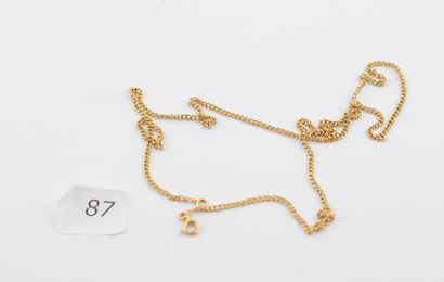 A charge
Collier en or jaune, 55 cm, poids:...