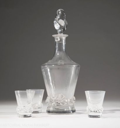 DAUM
Partie de service à liqueur en verre...