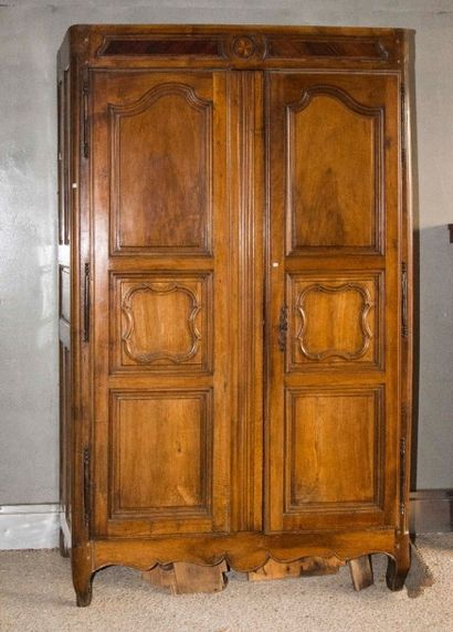 Armoire, ouvrant à deux portes (manque la...
