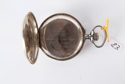 Chronographe en argent
Poids brut: 156 g