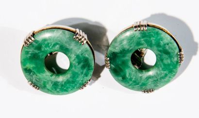 Paire de boucles d'oreille clips en jade...