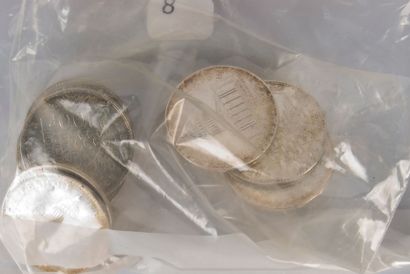 10 Pièces argent 100 FF.
Poids: 150 g