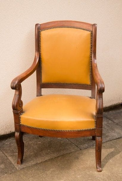Fauteuil à crosse, époque Restauration, la...