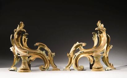 Paire de chenets rocaille en bronze
XIXème...