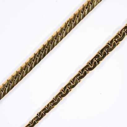 Lot en or jaune comprenant bracelet et collier....
