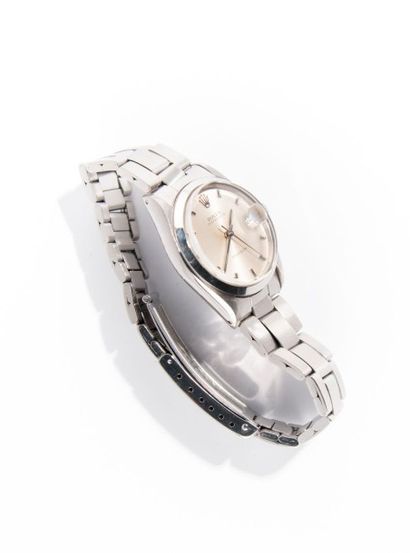 ROLEX (Oysterdate Précision), vers 1972

Boîtier...