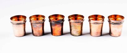6 gobelets en argent et vermeil 120gr poinçon...