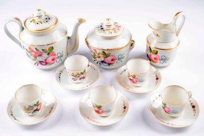 Partie de service à café porcelaine époque...