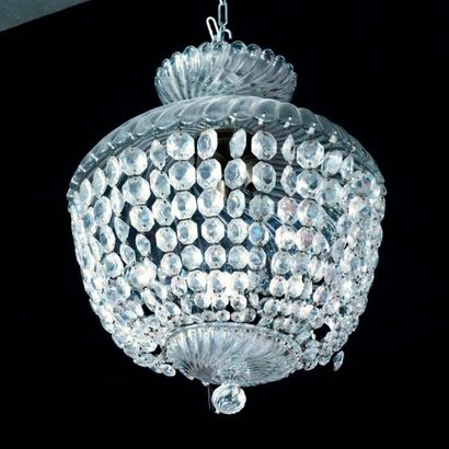 Lustre en cristal moulé, torsadé, pampilles...