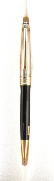 MONTBLANC
Neuf : porte mine capuchon arg...