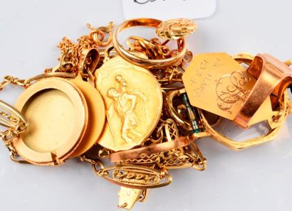 Lot d'or (divers bracelet, bagues, pendentifs…)...