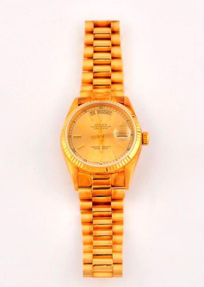 ROLEX
montre Homme DAY DATE en or jaune....