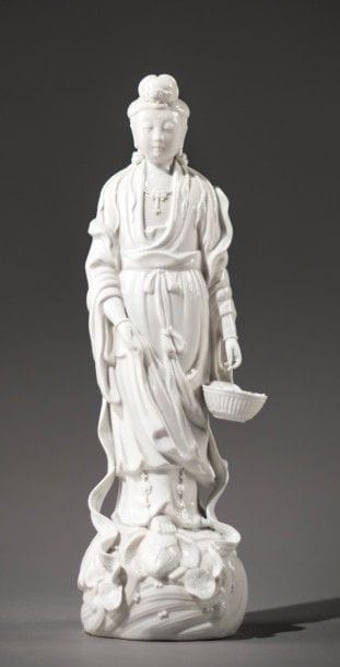 CHINE, XXème siècle
Femme en porcelaine blanche.
H:...