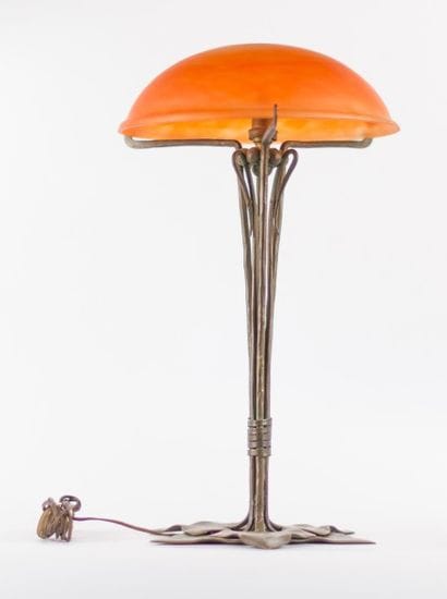 Paul-Louis BRINDEAU DE JARNY (1858-1939)
Lampe,...