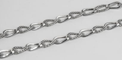 HERMES
Collier sautoir en argent.
Signé.
L:...