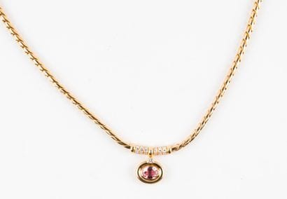 Collier en or, diamants et saphir rose (?).
Poids:...
