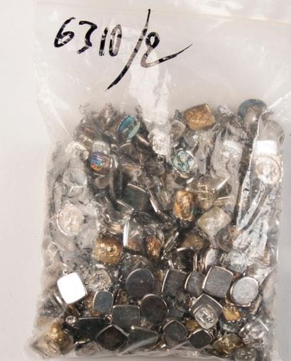 Lot de médailles en argent.
Poids brut: 1...