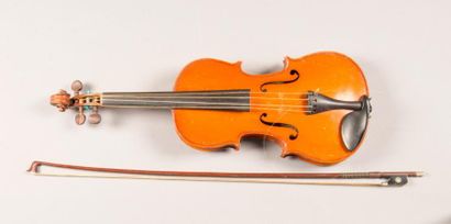 Violon Mirecourt, étiquette apocryphe Nicolas...