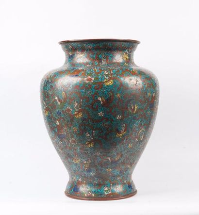 JAPON, première moitié du XXème siècle
Vase...