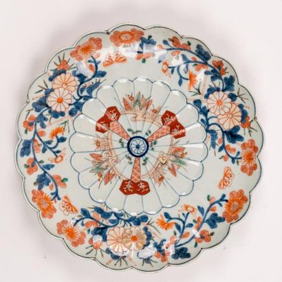 Japon, Imari
Plat circulaire en porcelaine...