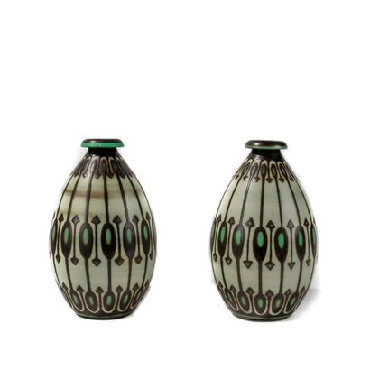 Charles CATTEAU (1880-1966). Paire de vases...