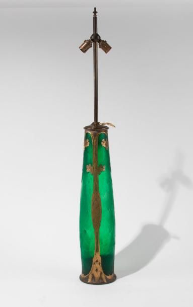 Cristallerie de Saint-Denis. Lampe, la base...