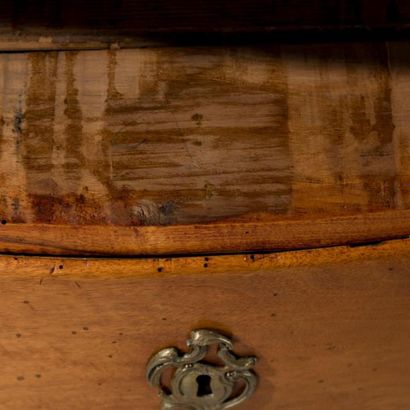 Jean-François HACHE (1730-1796). 
Commode...