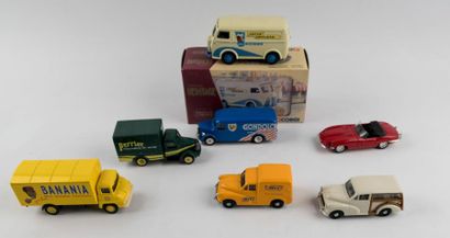 Corgi , 7 vehicules publicitaires, bon état,...